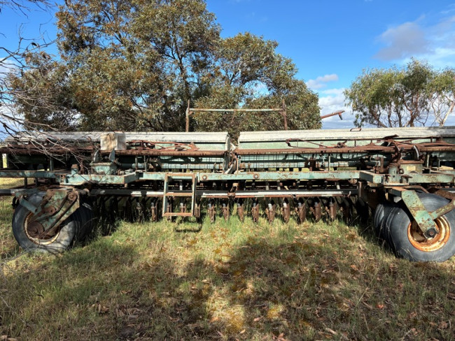 6 v83